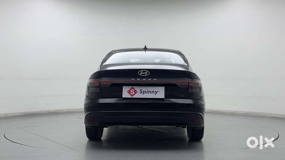 Hyundai Verna 1.5 Sx Petrol Mt, 2023, Petrol