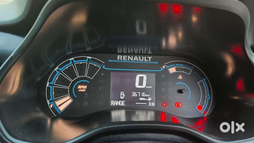 Renault Triber Rxt, 2023, Petrol