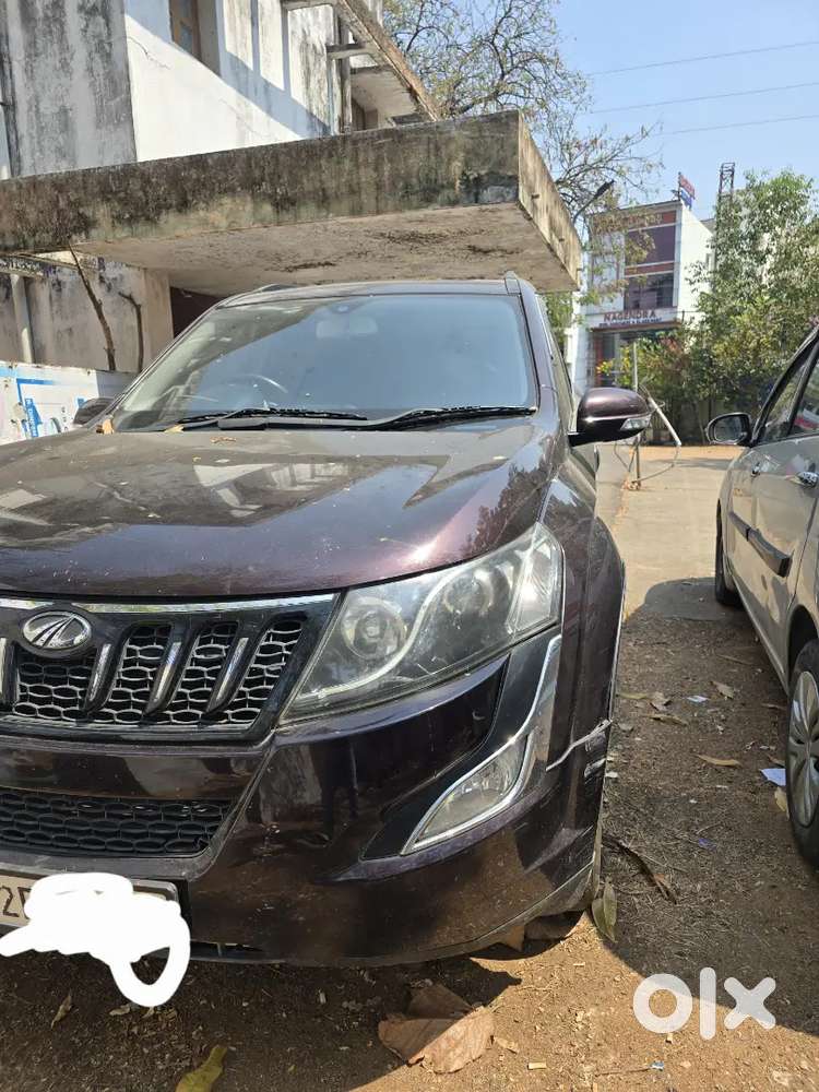 Mahindra Xuv500 2017 Diesel 125000 Km Driven
