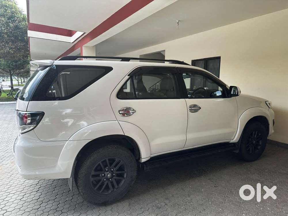 Army Officer 1st Hand Driven Toyota Fortuner Diesel 2015