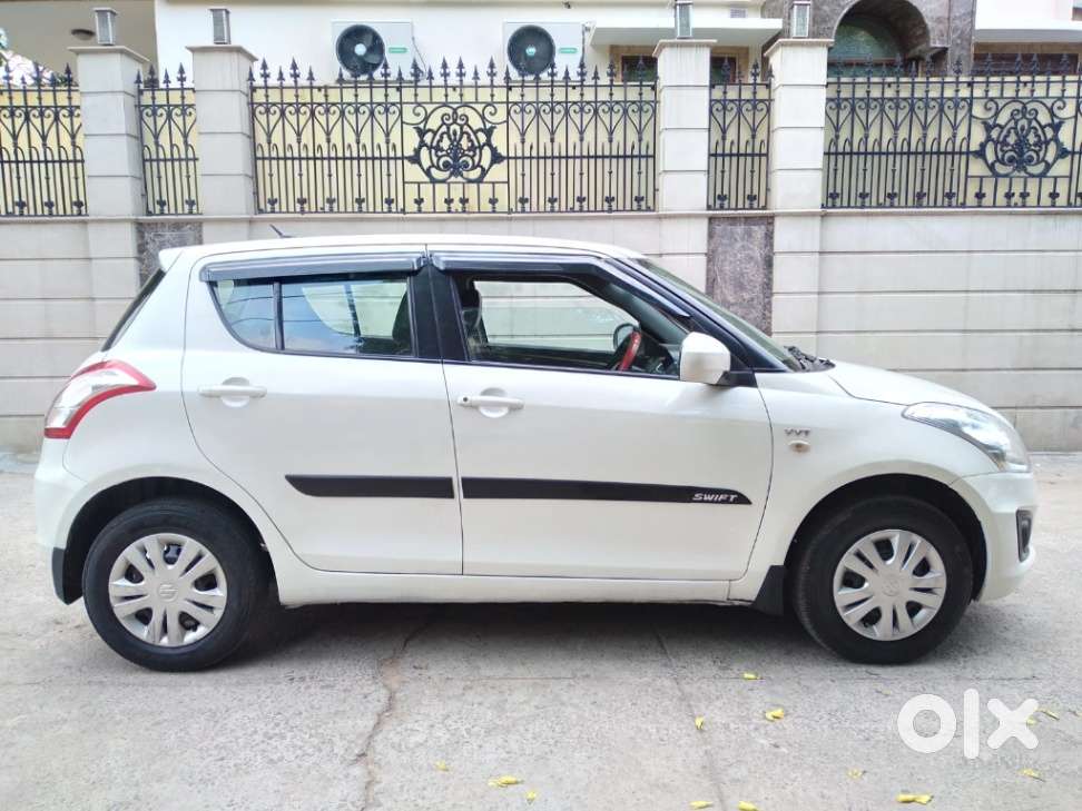 Maruti Suzuki Swift Lxi Optional-o, 2016, Petrol