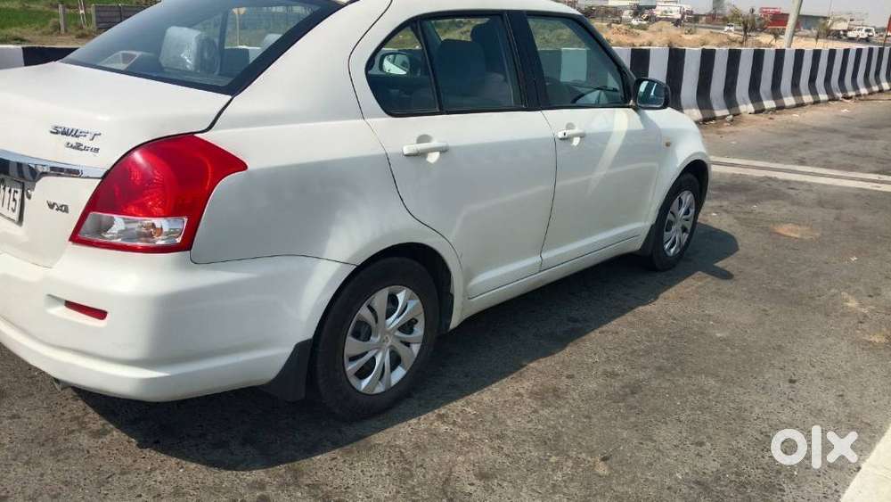 Maruti Suzuki Dzire 1.2 Vxi Cng, 2011, Cng & Hybrids