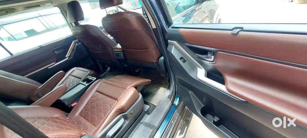 Toyota Innova Hycross 2.0 Zx Hybrid 7 Str, 2023, Petrol