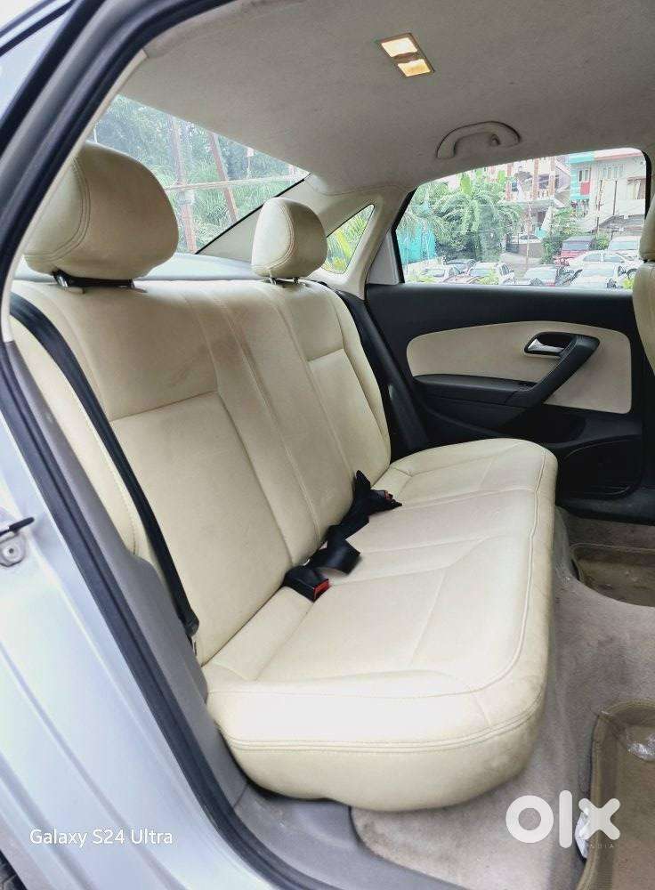 Volkswagen Vento 2010-2013 Petrol Highline, 2012, Petrol