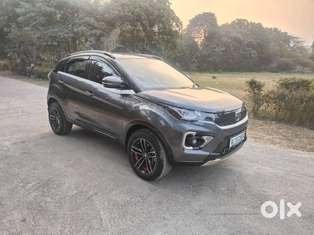 Tata Nexon 1.2 Revotron Xma Amt (s), 2020, Petrol
