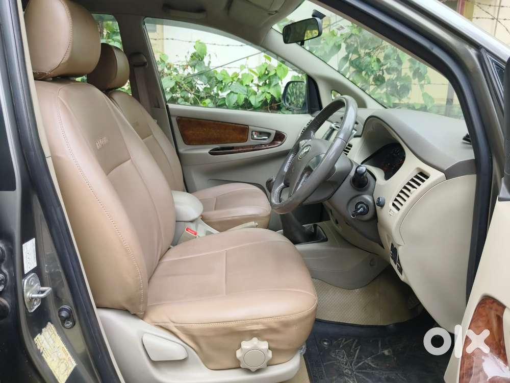 Toyota Innova 2.5 V 7 Str, 2014, Diesel