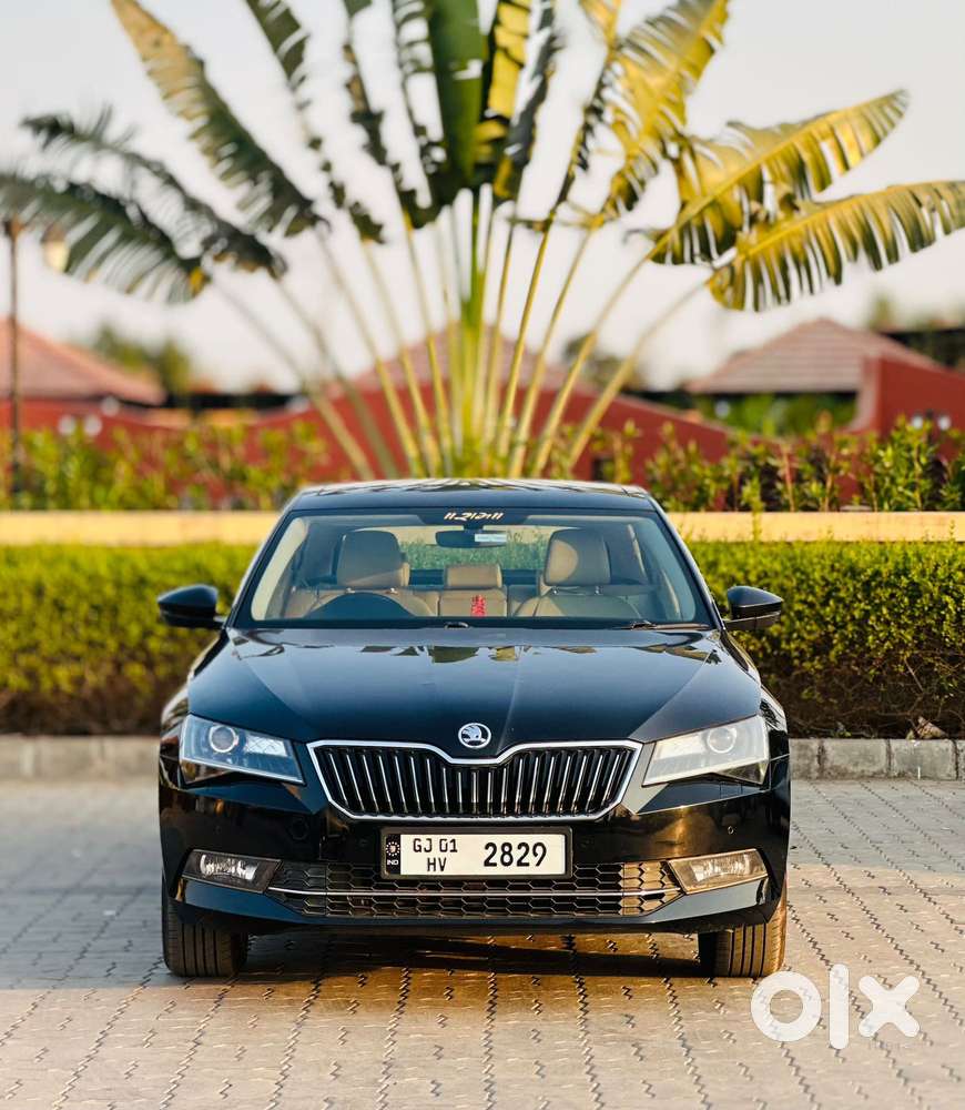 Skoda Superb Style 1.8 Tsi At, 2018, Petrol