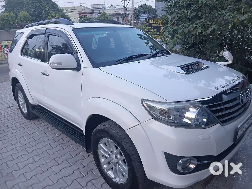 Toyota Fortuner 2012 Diesel 146000 Km Driven