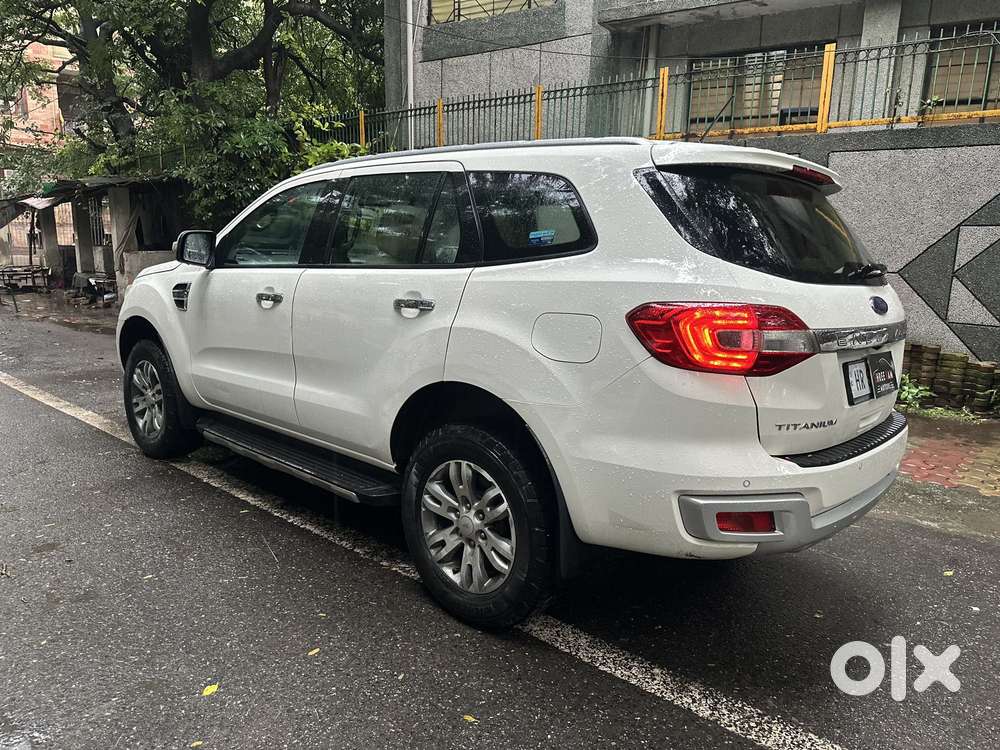 Ford Endeavour 3.2 Titanium At 4x4, 2017, Diesel