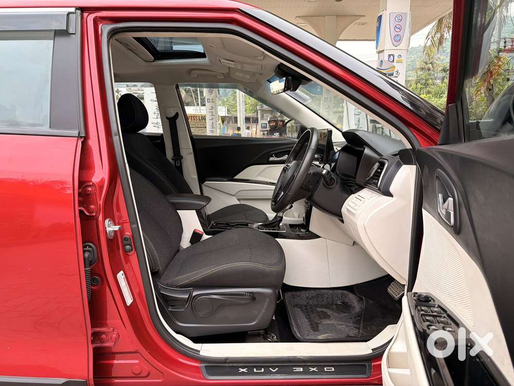 Mahindra Xuv 3xo Ax5l 1.2 Petrol At, 2024, Petrol