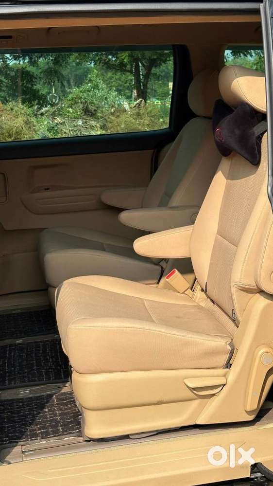 Kia Carnival Premium, 2020, Diesel