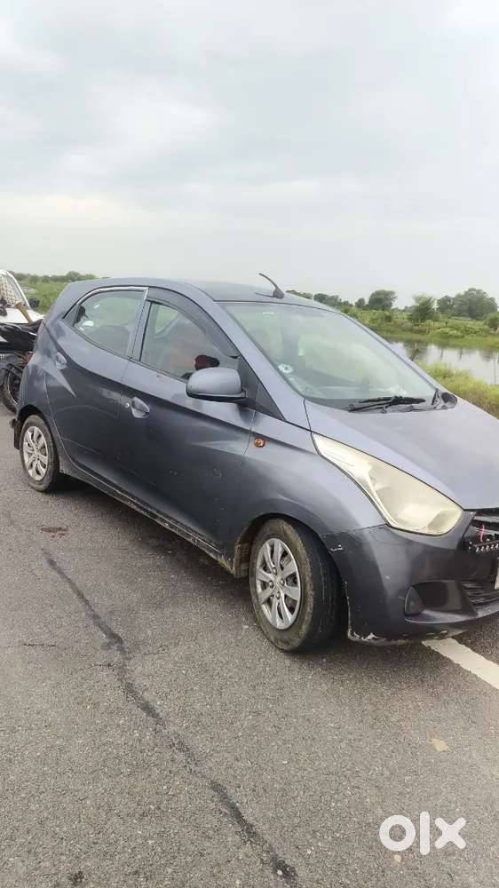 Hyundai Eon Sportz 2011 Manual Petrol