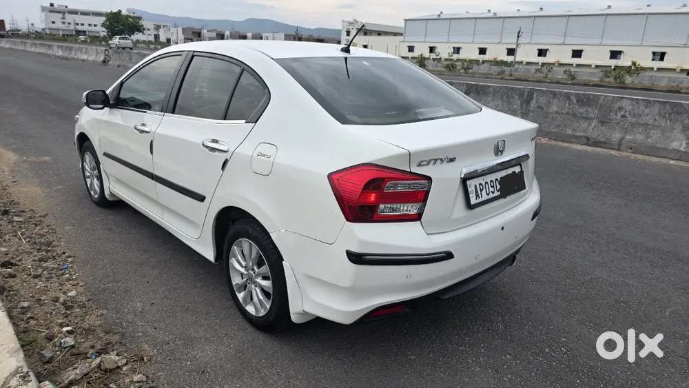 Honda City Petrol 2013 Variant