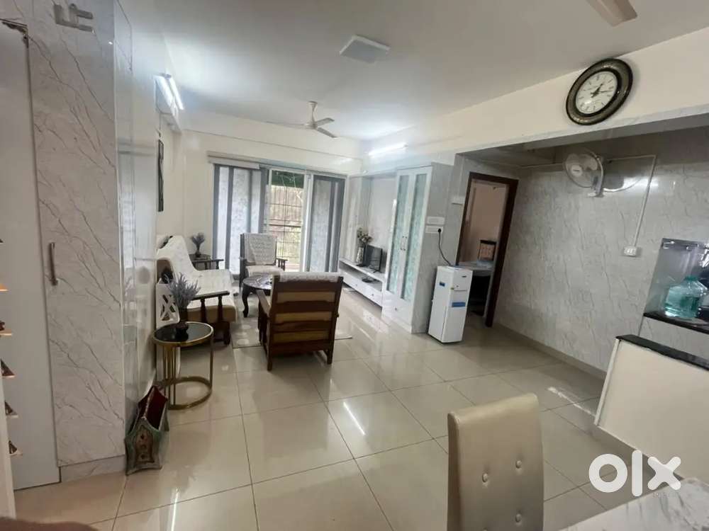 Fully furnished 2.5 BHK apartment available for Rent near RMC