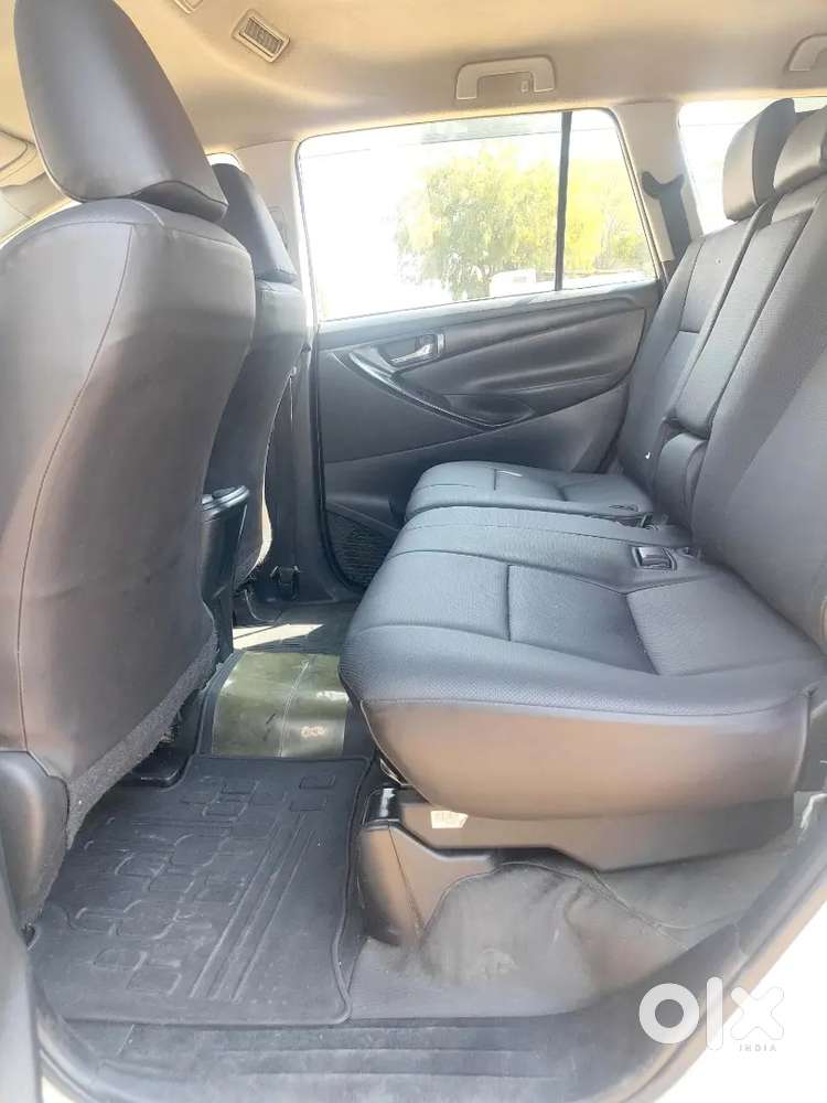 *toyota Innova Crysta 2.4 G – For Sale*

​super White  8 Seater  Die