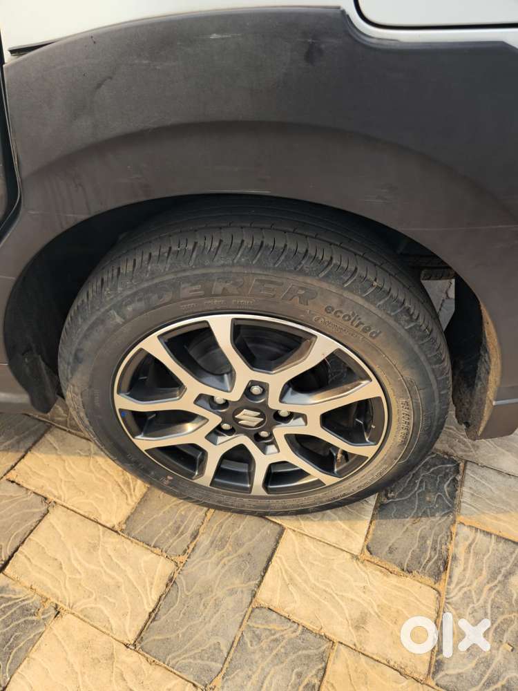 Maruti Suzuki Xl6 1.5 Zeta Mt, 2024, Petrol