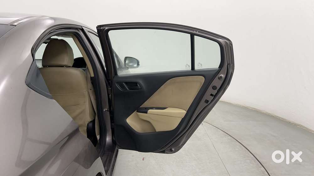 Honda City I-vtec Cvt Zx, 2015, Petrol