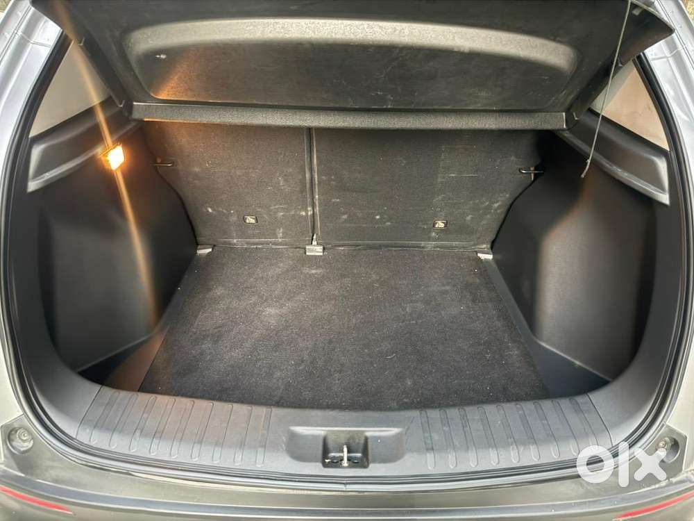 Honda Elevate 2025 Petrol 14000 Km Driven