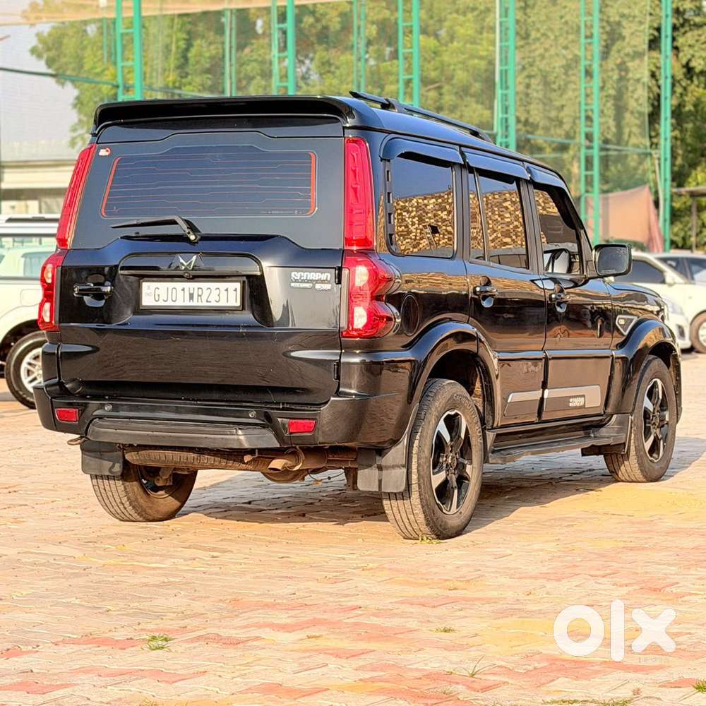 Mahindra Scorpio Classic 2.2 S 11 Mt 7 Str, 2024, Diesel