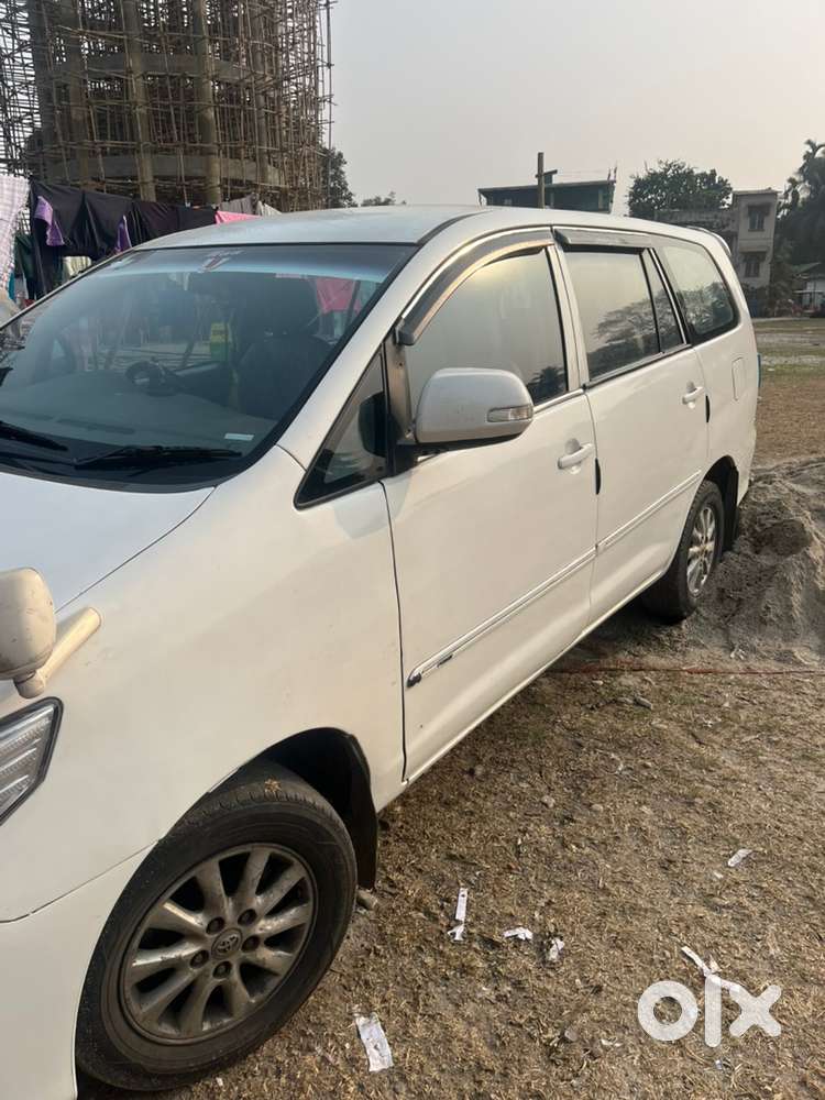Toyota Innova 2011 Electric Good Condition