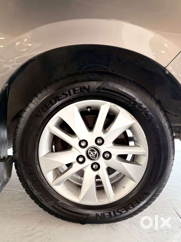 Toyota Innova Crysta 2.8 Gx At 8s, 2016, Diesel