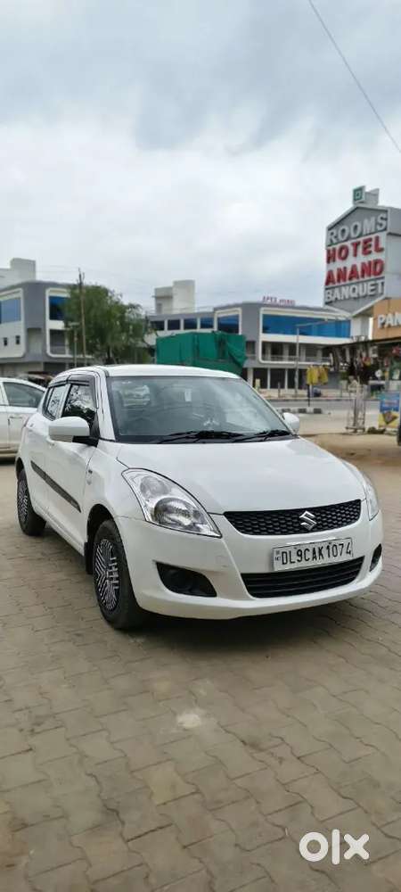 2nd Owner Maruti Swift Lxi 2014