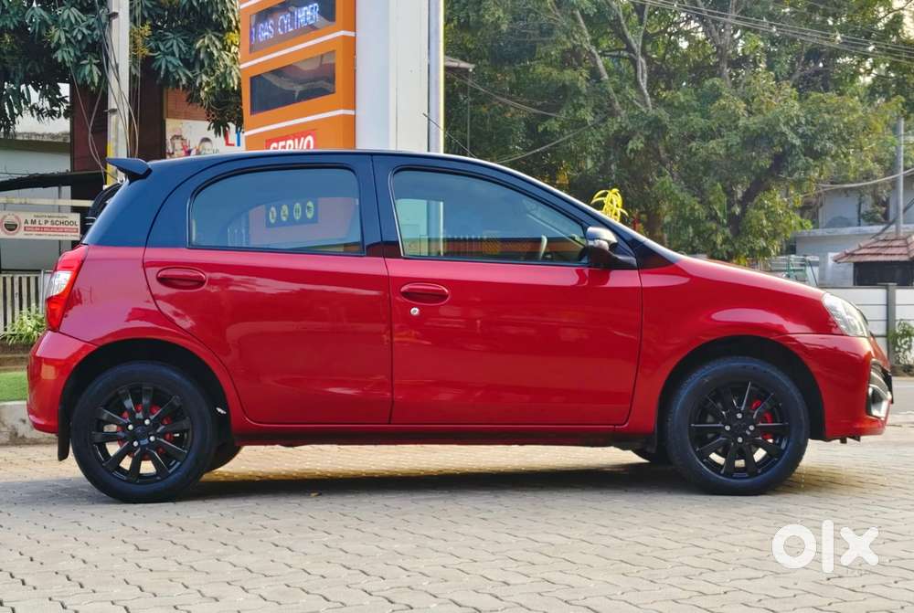 Toyota Etios Liva 1.4 Vd Dual Tone, 2017