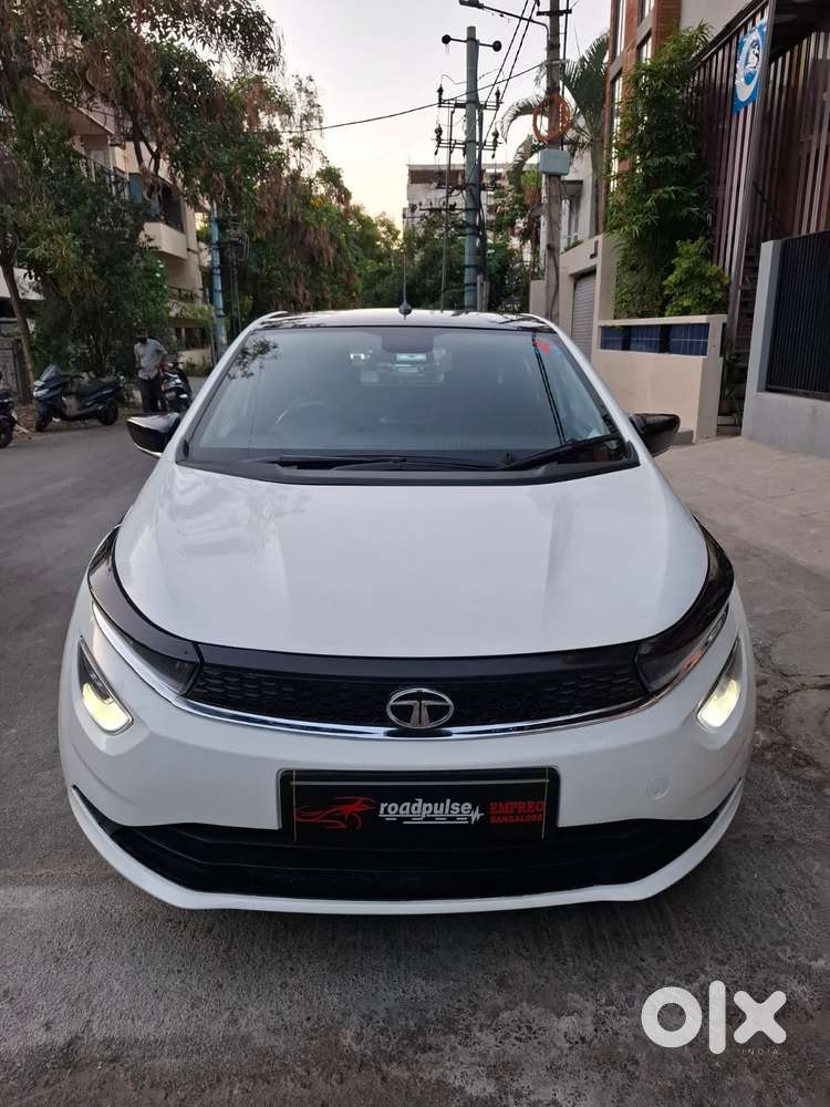 Tata Altroz Xz Plus (s), 2023, Petrol