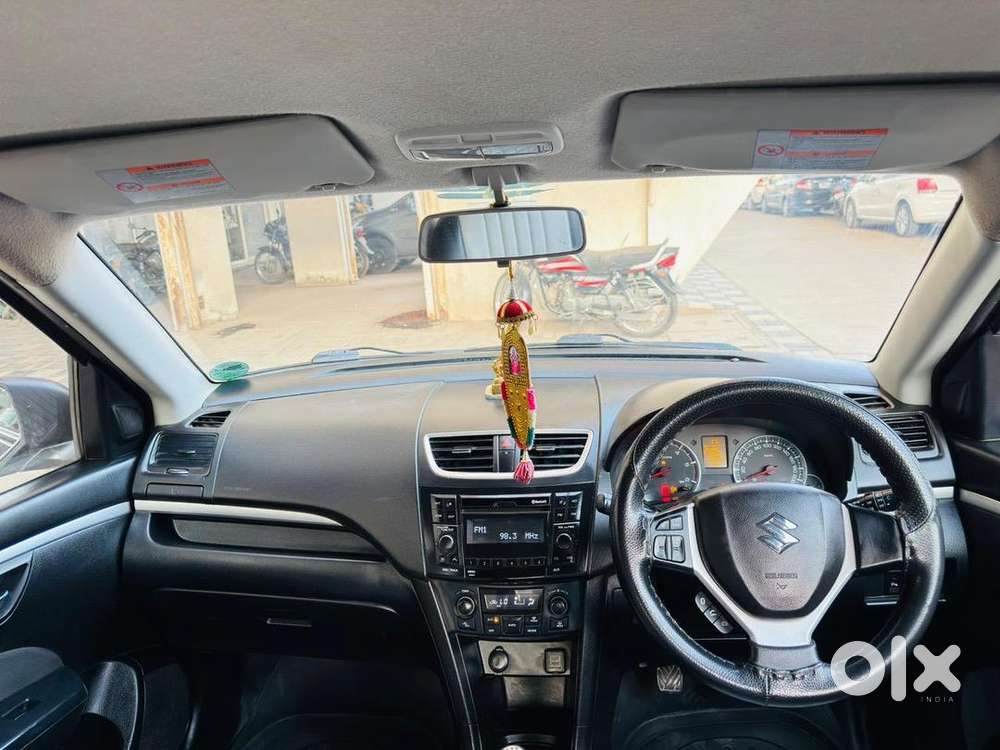 Maruti Suzuki Swift 2015 Diesel 104299 Km Driven