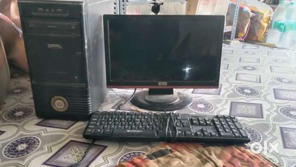 Computer LCD and desktop or keyboard or mouse sab milega