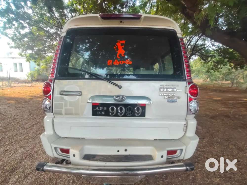 Mahindra Scorpio 2011 Manual