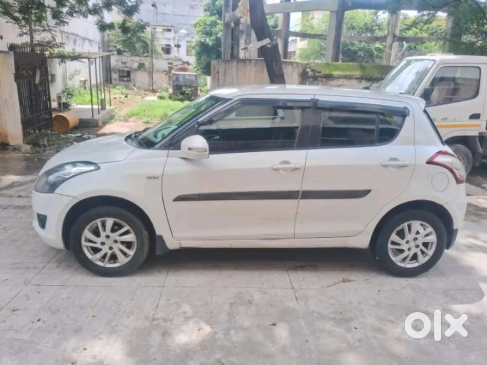 Maruti Suzuki Swift Zdi 2012