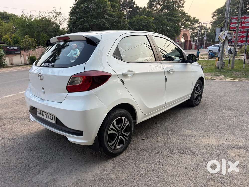 Tata Tiago 1.2 Revotron Xt (o), 2023, Petrol