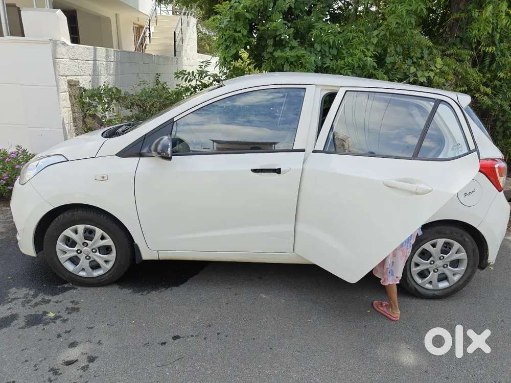 Hyundai Grand I10 -2017-single Owner-white-well Maintained