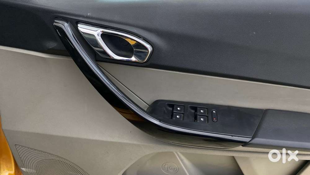 Tata Tiago 1.2 Revotron Xza, 2017, Petrol