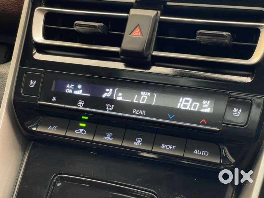 Toyota Innova Hycross 2.0 Zx (o) Hybrid 7 Str, 2024, Cng & Hybrids