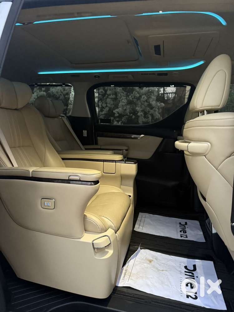 Toyota Vellfire Vip – Executive Lounge, 2020, Petrol