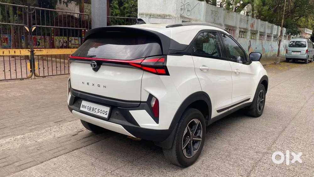 Tata Nexon Kraz Plus Amt, 2023, Petrol