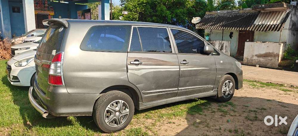 Toyota Innova 2.5 Gx 2015