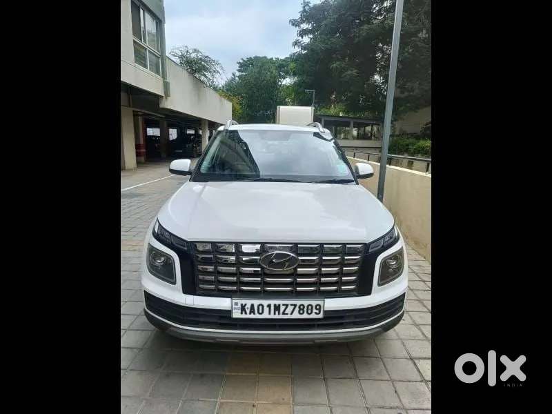 Hyundai Venue 1.0 Sx (o) Turbo Dct, 2023, Petrol