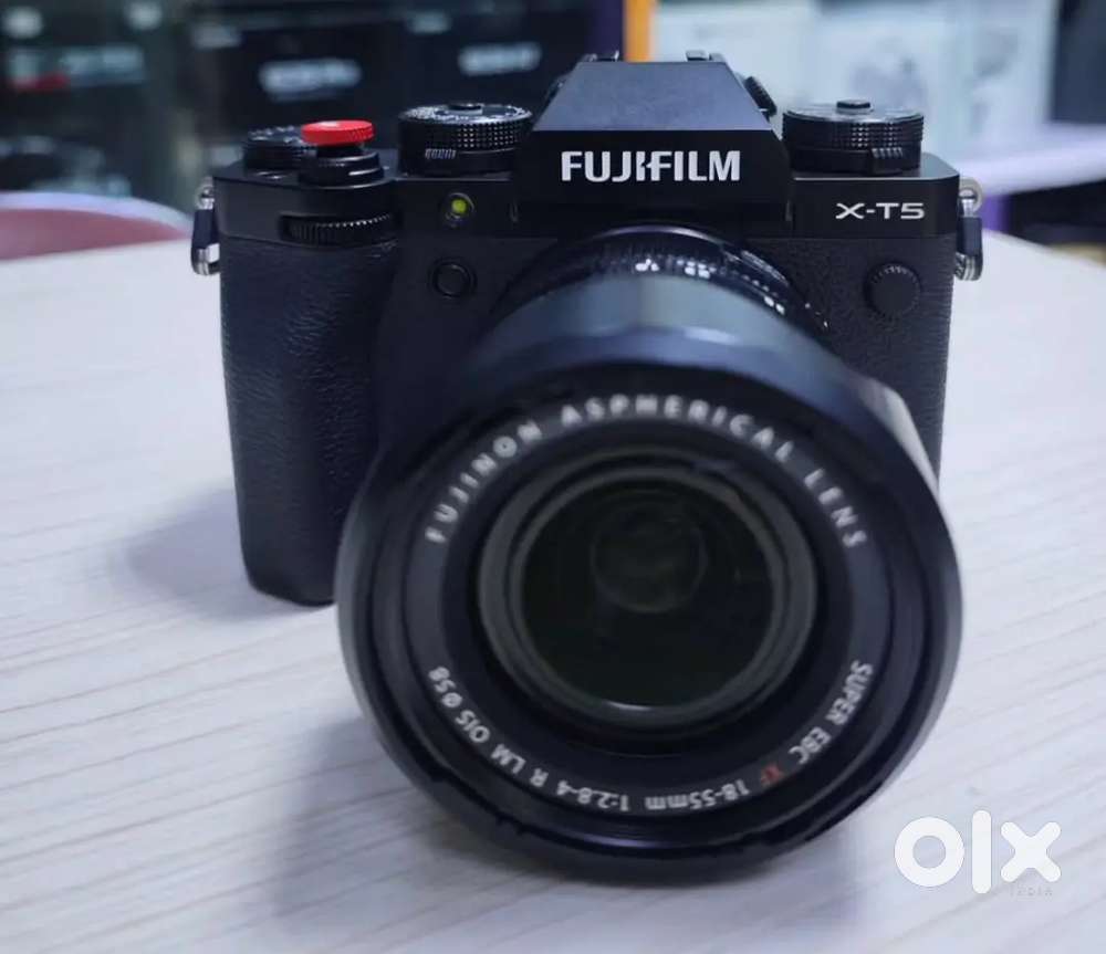 FUJIFILM XT5 Camera + 18-55mm f2.8-4 R LM OIS Lens - Cameras & Lenses ...