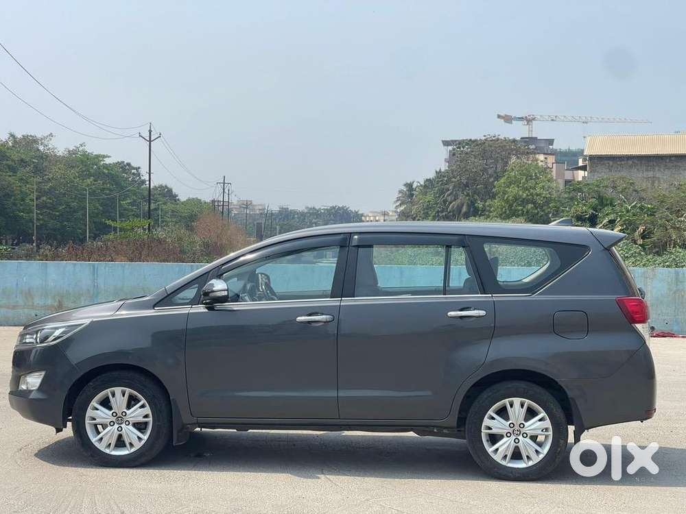 Toyota Innova Crysta 2017