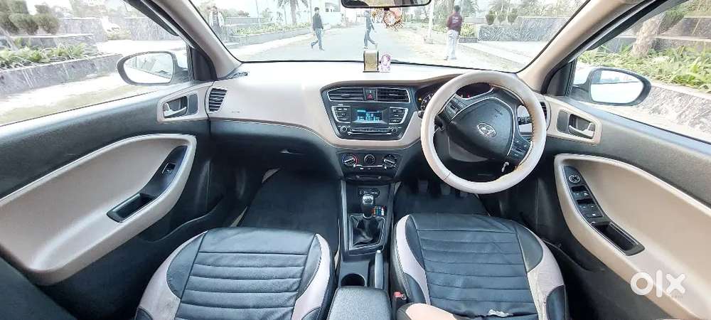 Hyundai I20 2019 Petrol 70000 Km Driven