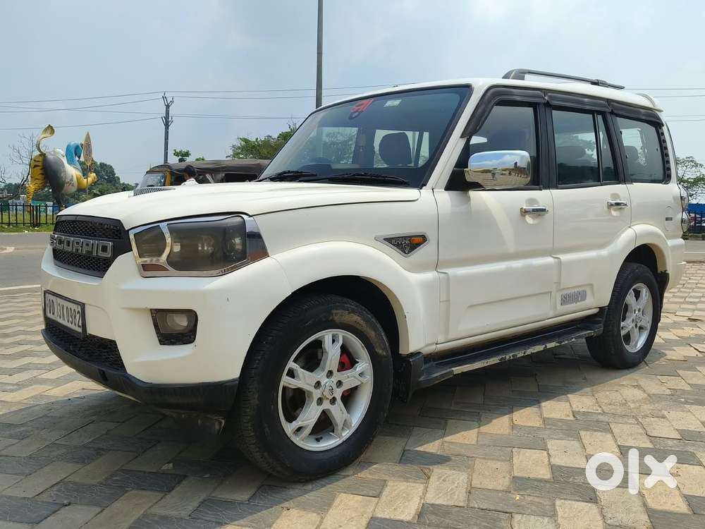 Mahindra Scorpio S10, 2016, Diesel