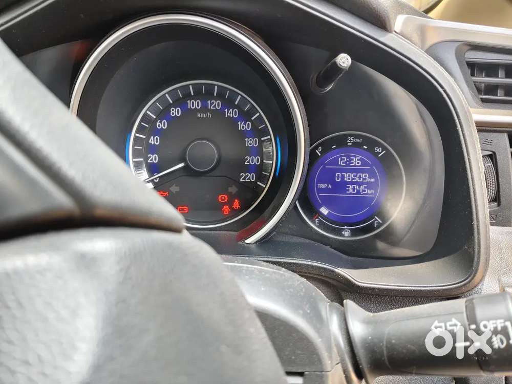 Honda Jazz 2015 Diesel 80000 Km Driven