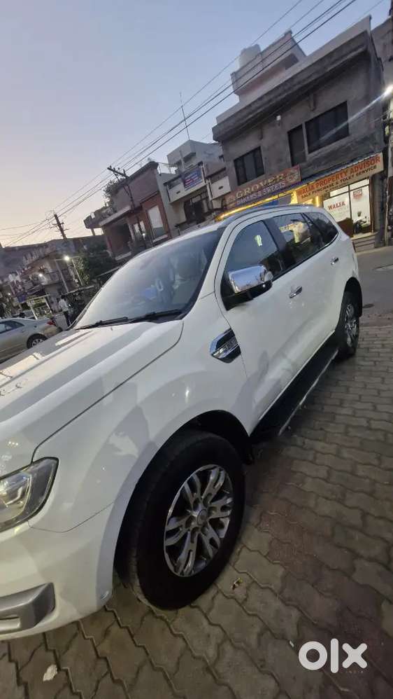Ford Endeavour 2018 First Owner 144000 Km