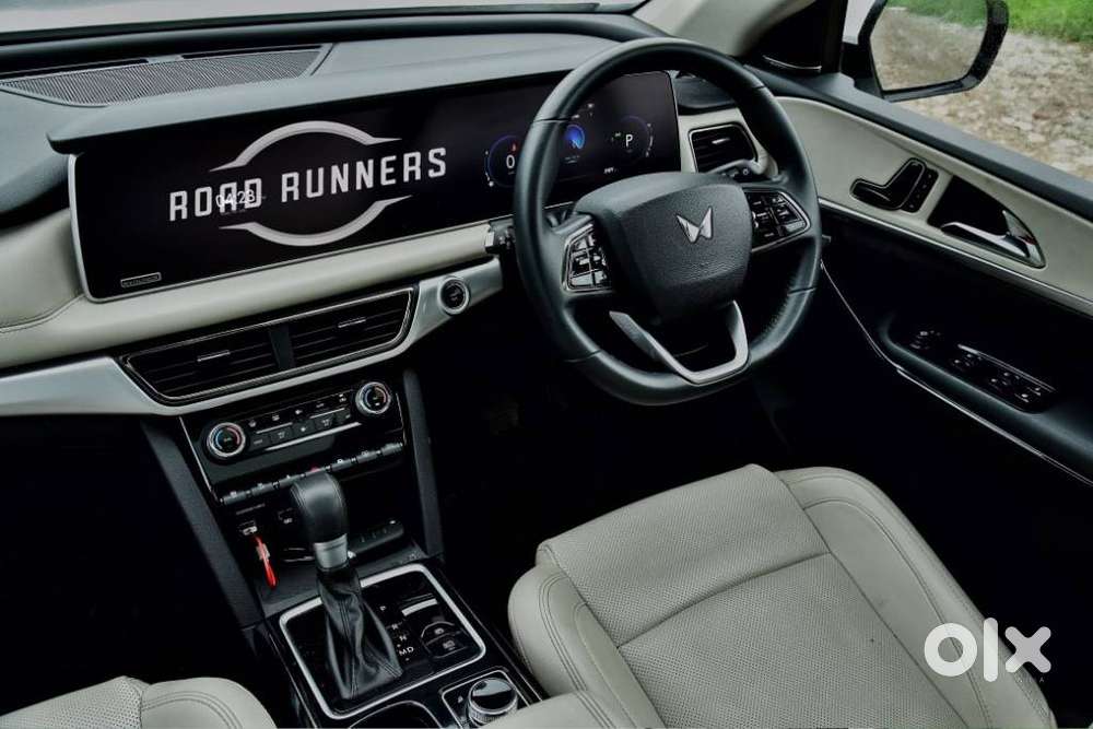 Mahindra Xuv700 2.2 Ax 7 Diesel At Luxury Pack Str Awd, 2024, Diesel