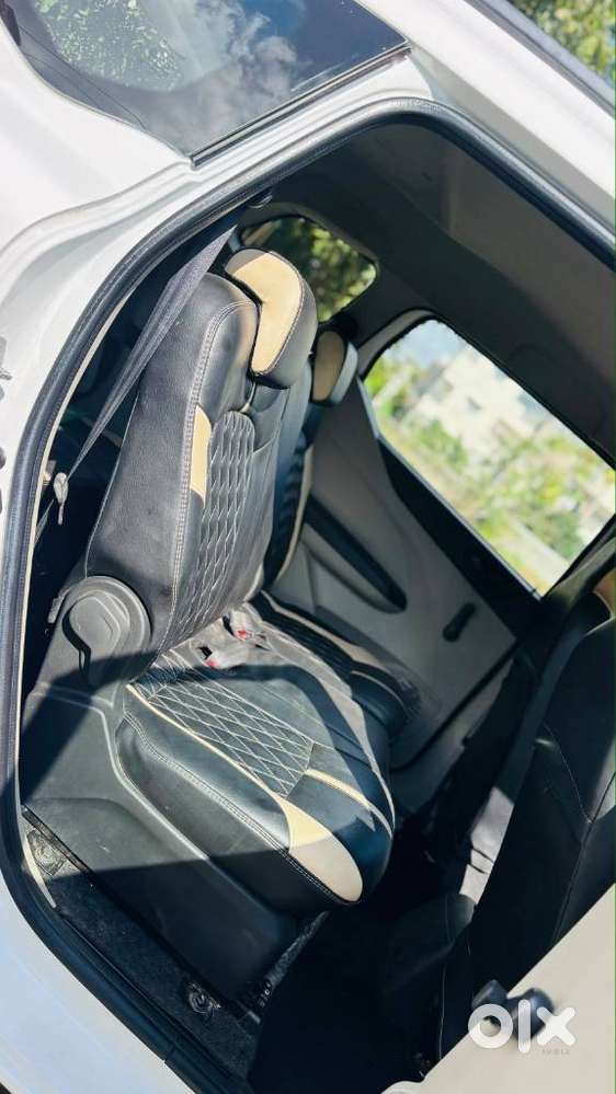 Renault Triber Rxt, 2020, Petrol