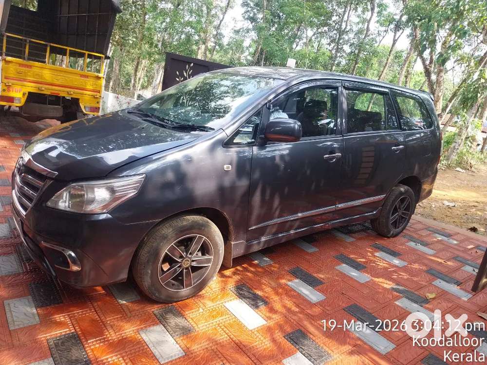 Toyota Innova 2016 Diesel Well Maintained