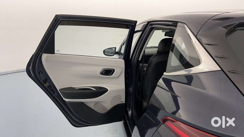 Hyundai I20 Asta (o) 1.2 Mt, 2023, Petrol